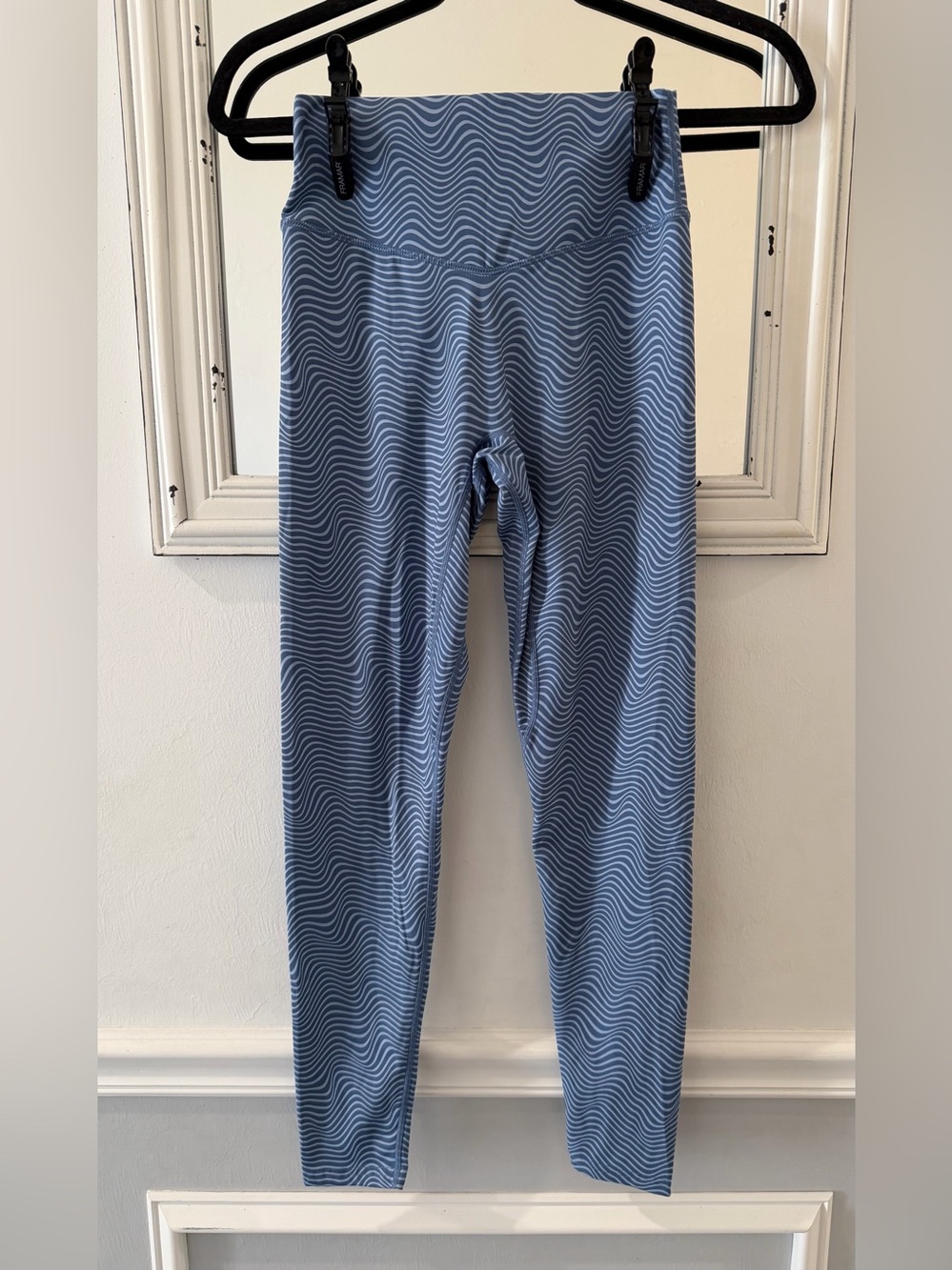 Balance Athletica / Vitality Blue Wave Booty Leggings